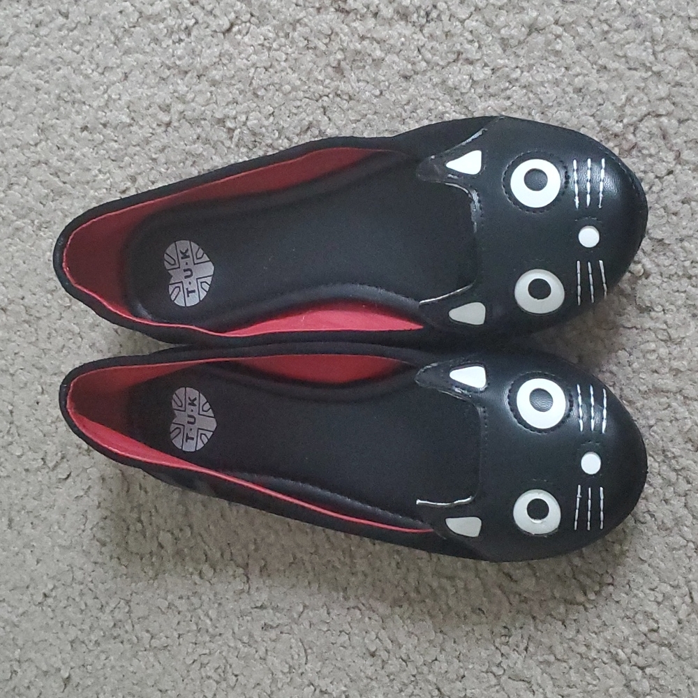Womens Size 7 Cat Flats